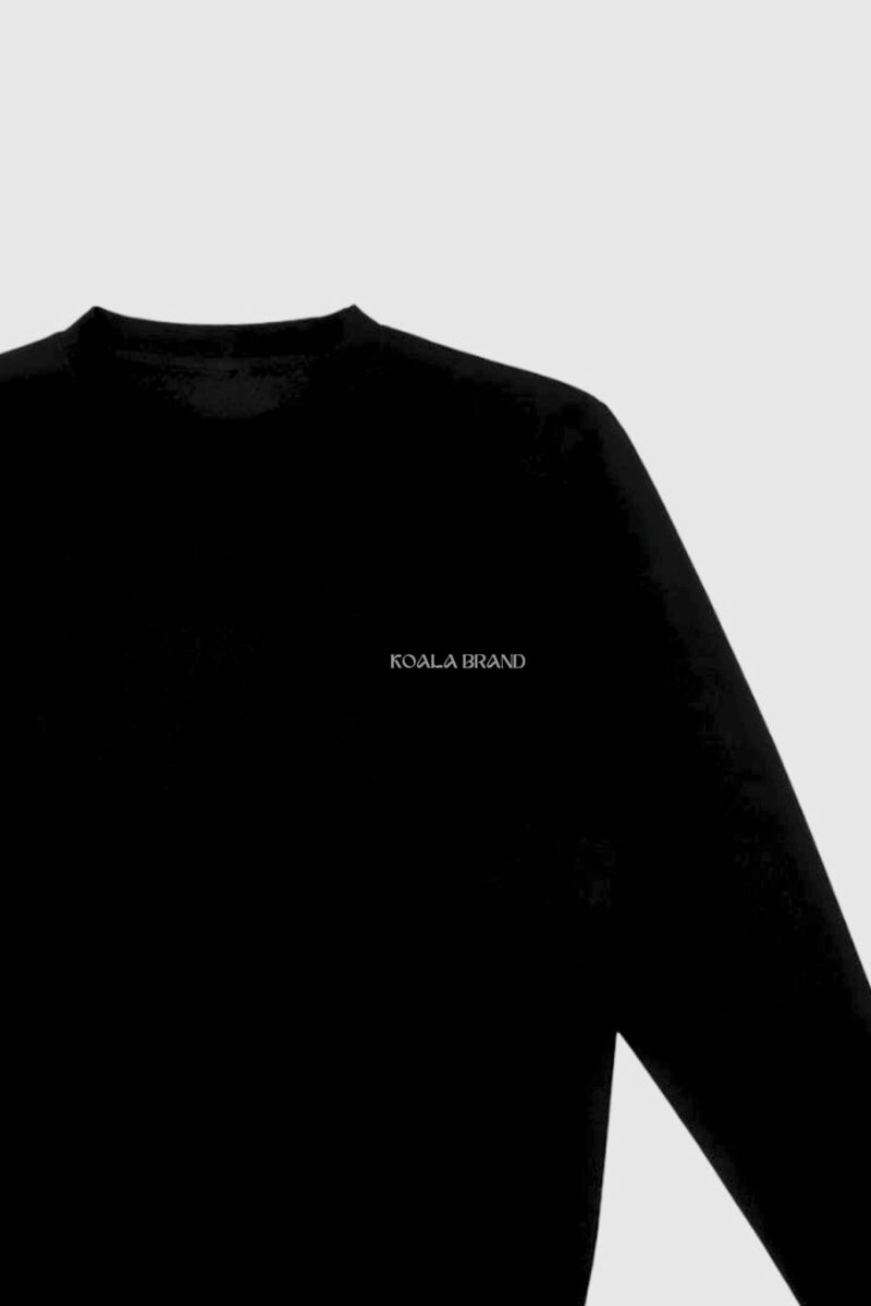 Suéter Negro Cuello Redondo Koala