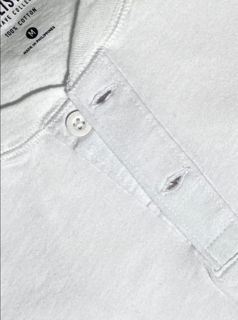 Camiseta lisa con botones