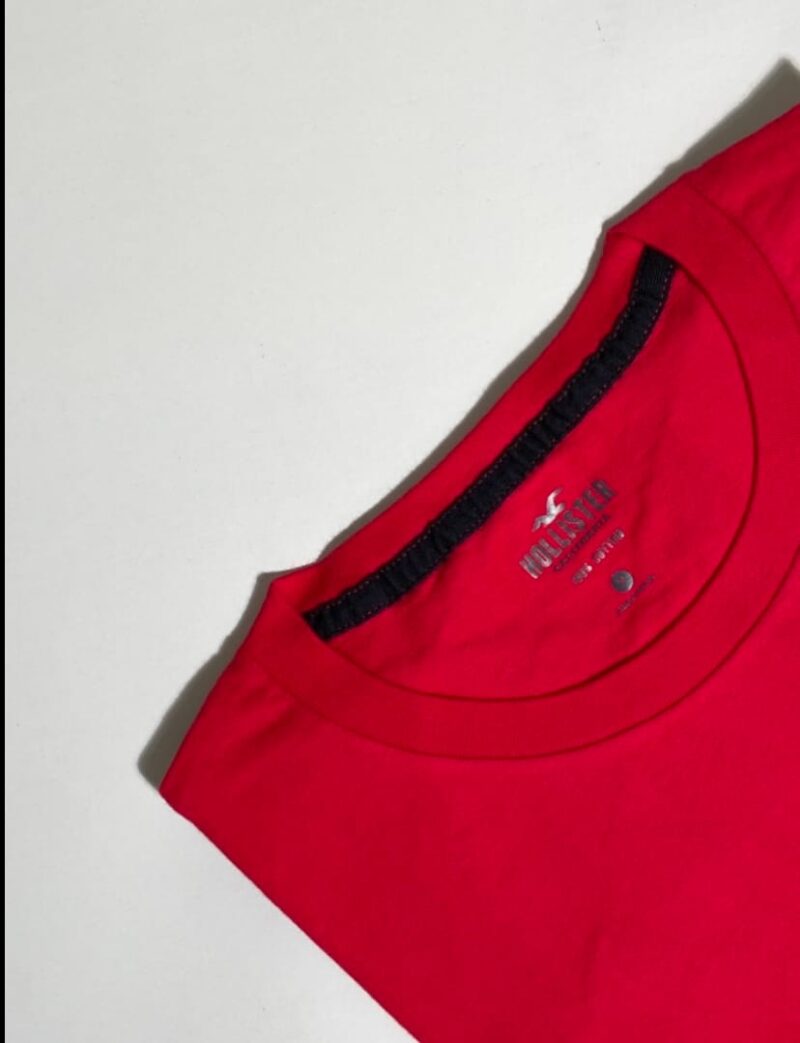 Camiseta lisa con logo