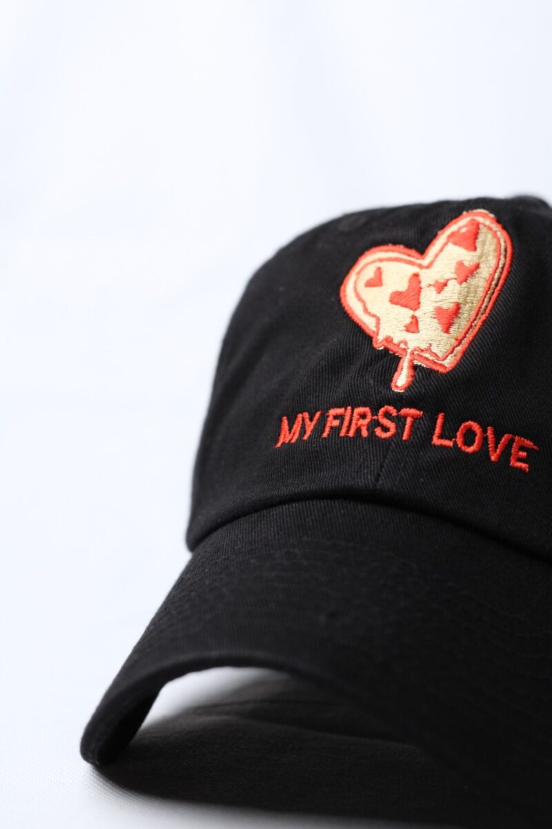 my-first-love-black-2.jpg Pizza gorra negra Koala