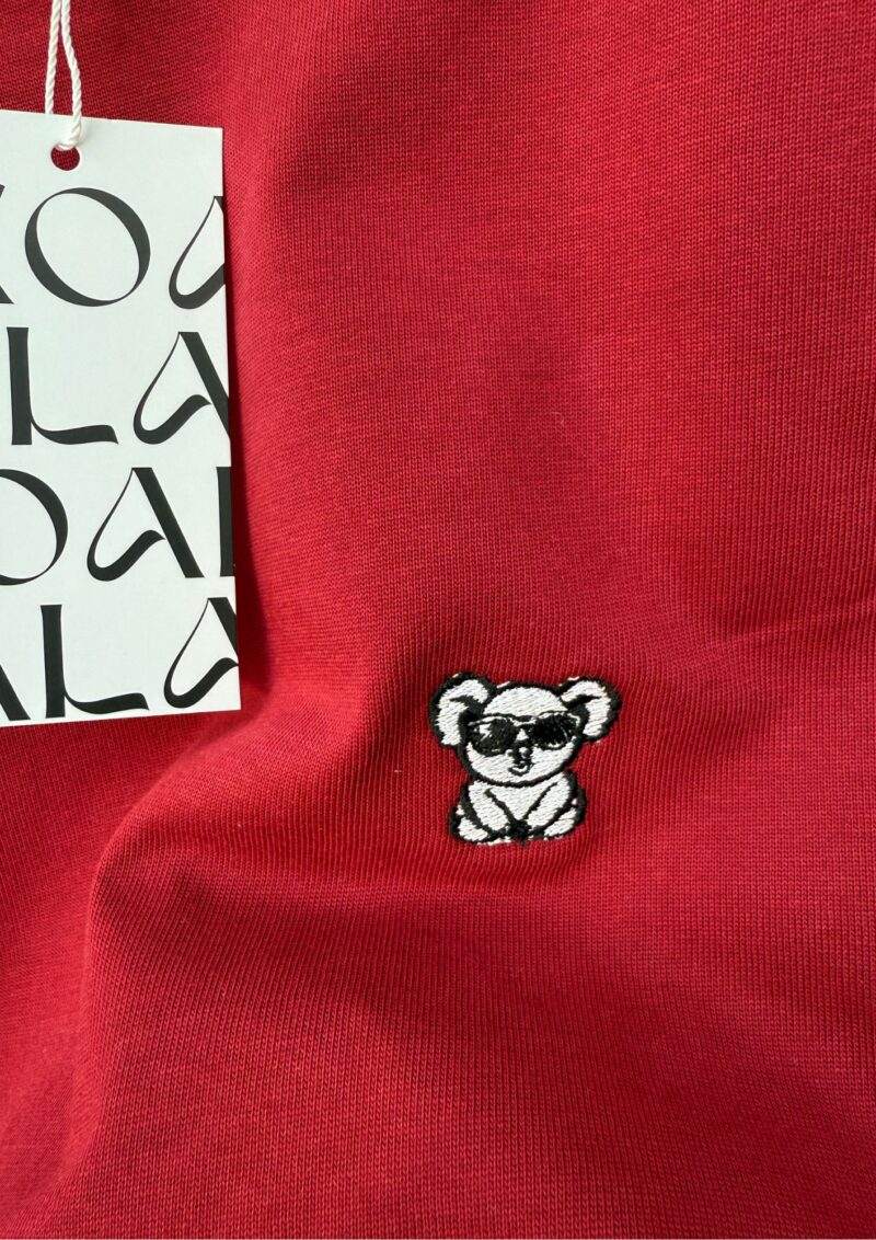 Icon Rojo Cherry Bordado Clásica Premium Oversized Koala